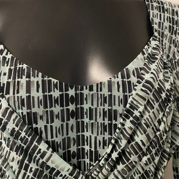 Wrapped Tunic Size XL - Picture 5 of 5